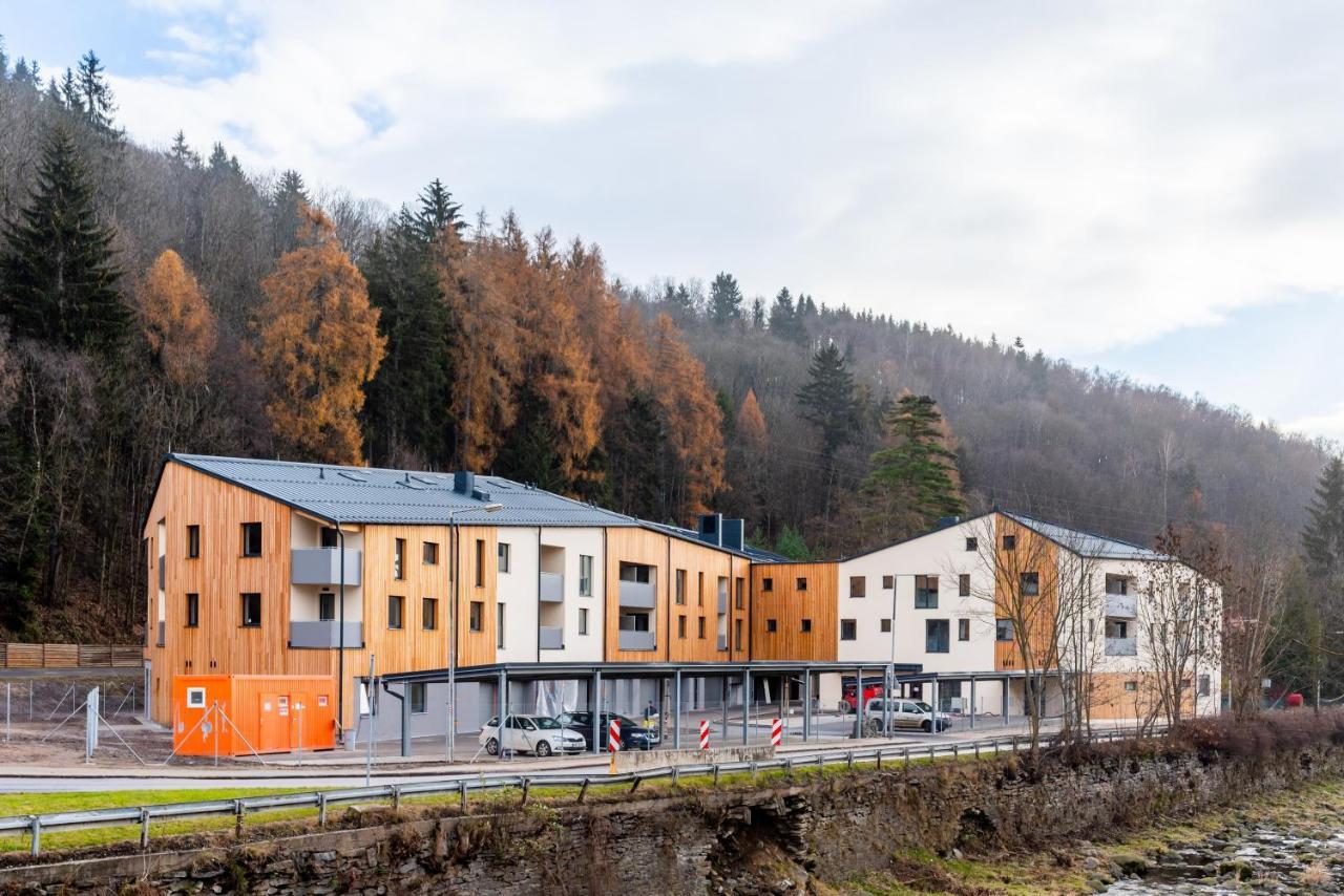 Apartmany Horska, Vrchlabi Bagian luar foto